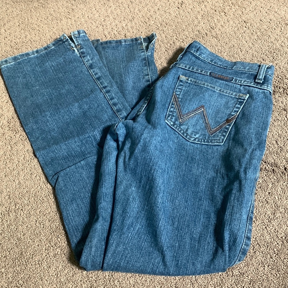 Wrangler cash cowgirl cut jeans 5/6×32